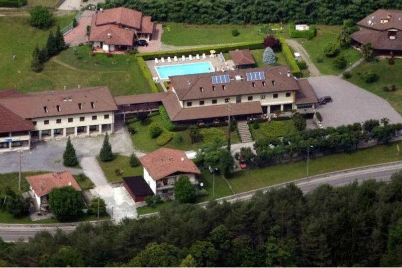 Hotel Merloni Grandola ed Uniti ภายนอก รูปภาพ