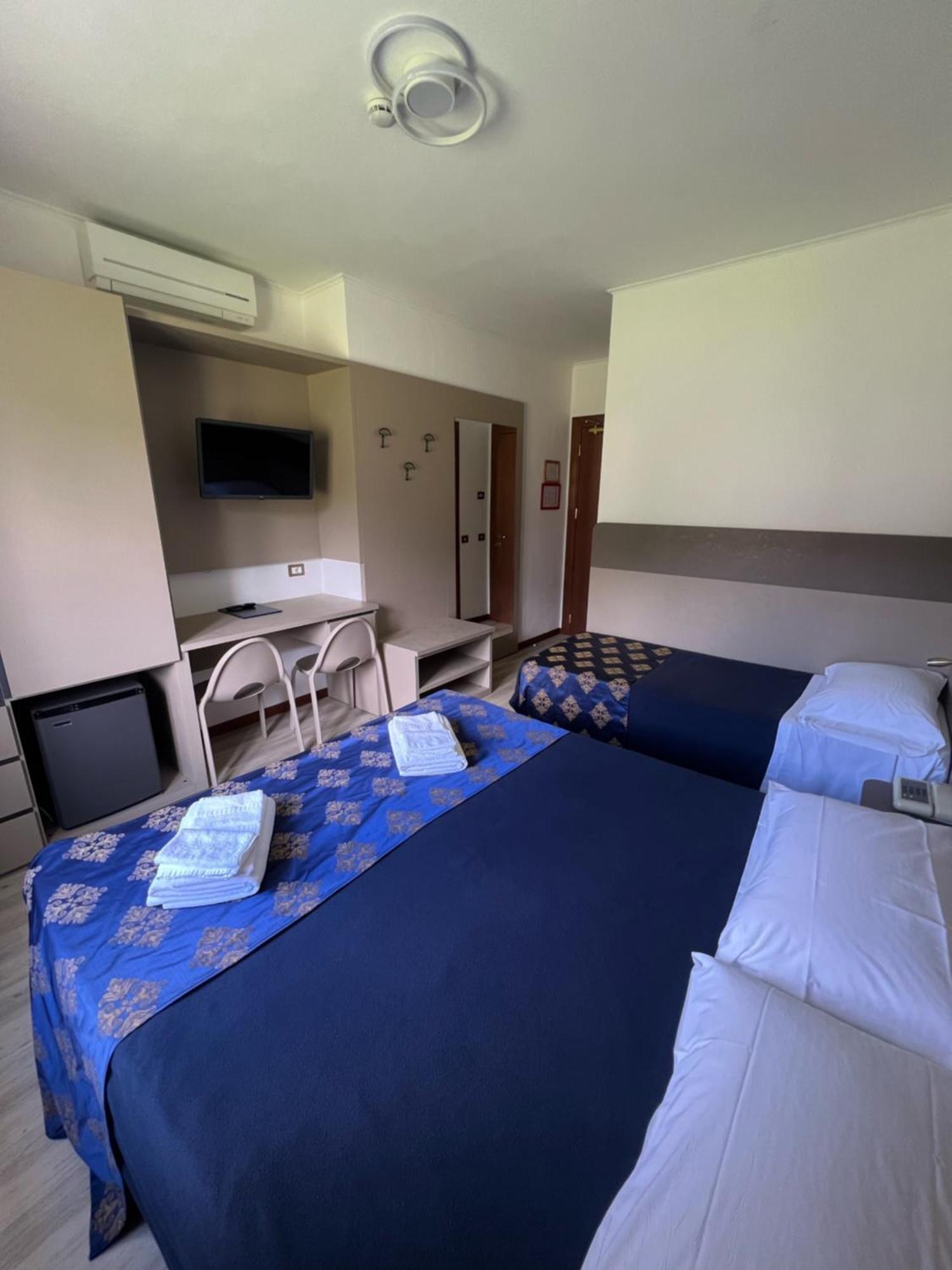 Hotel Merloni Grandola ed Uniti ภายนอก รูปภาพ