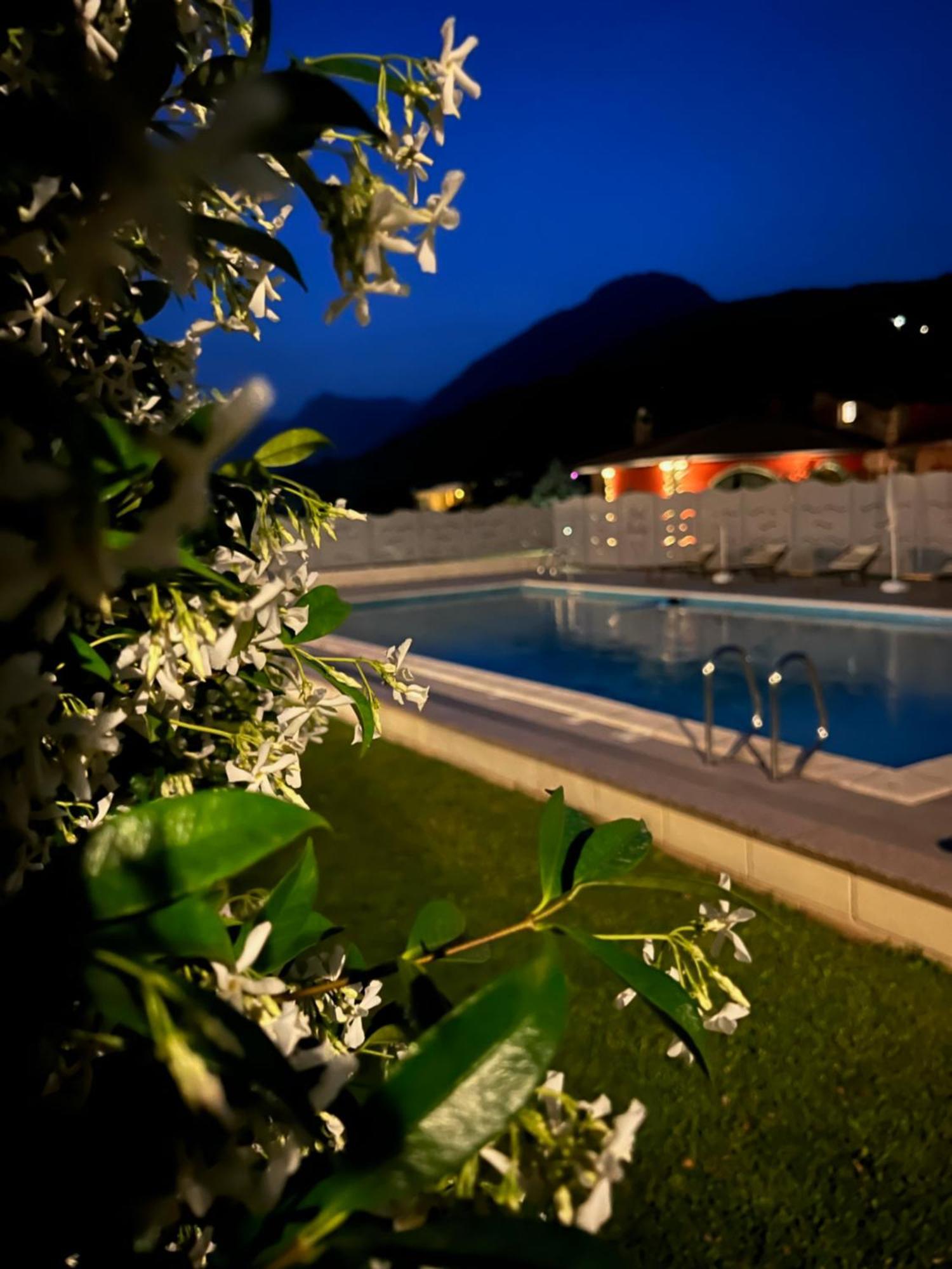 Hotel Merloni Grandola ed Uniti ภายนอก รูปภาพ