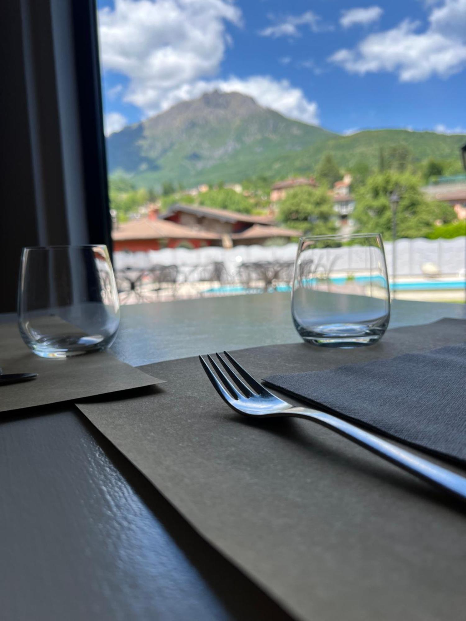 Hotel Merloni Grandola ed Uniti ภายนอก รูปภาพ