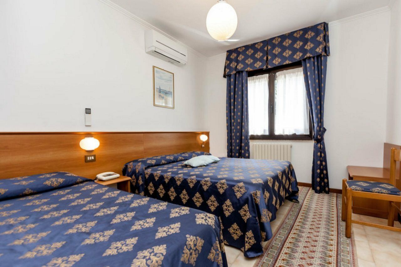 Hotel Merloni Grandola ed Uniti ภายนอก รูปภาพ